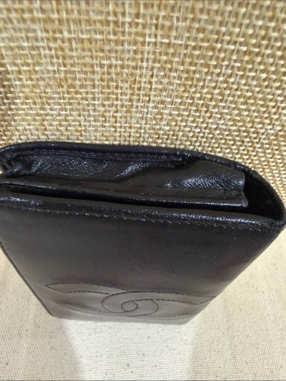 Authentic CHANEL Mini Black CC Logo Chanel Wallet Credit card wallet 4.5” x 3” - Picture 4 of 11